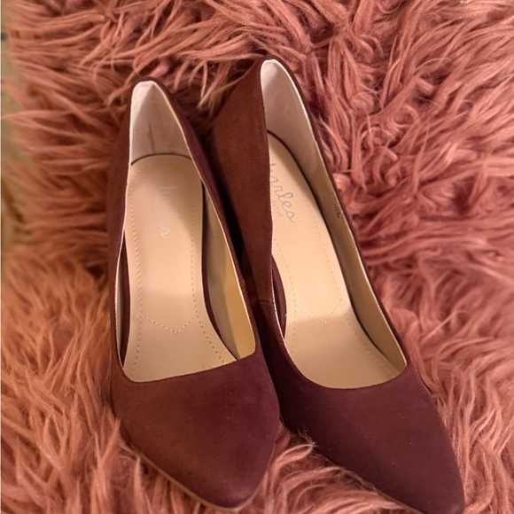 Charles By Charles David Deep Brown Heels - Picture 1 of 7